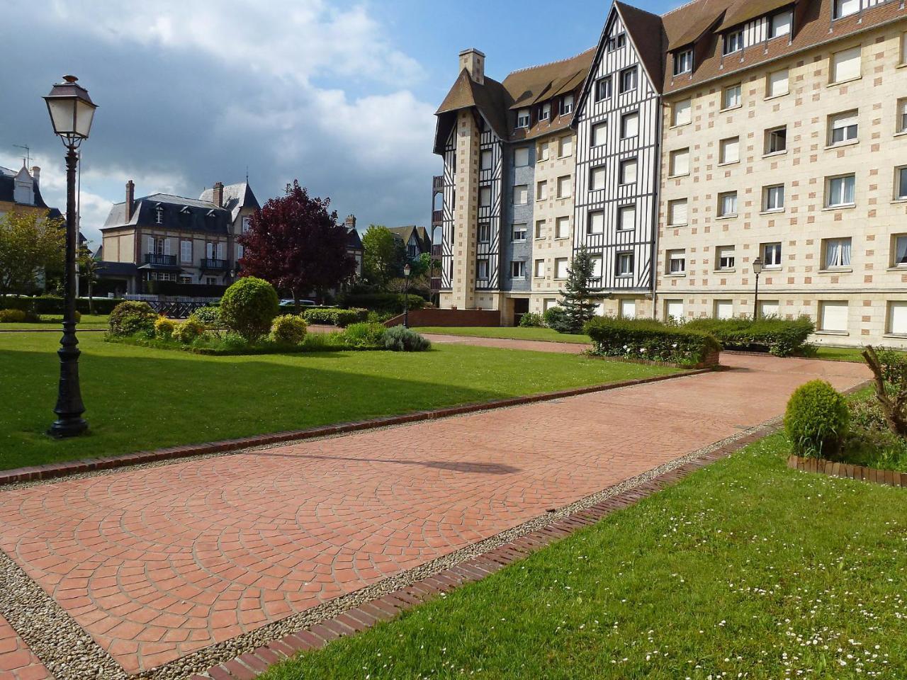 Apartment Castel Guermante By Interhome Deauville Esterno foto